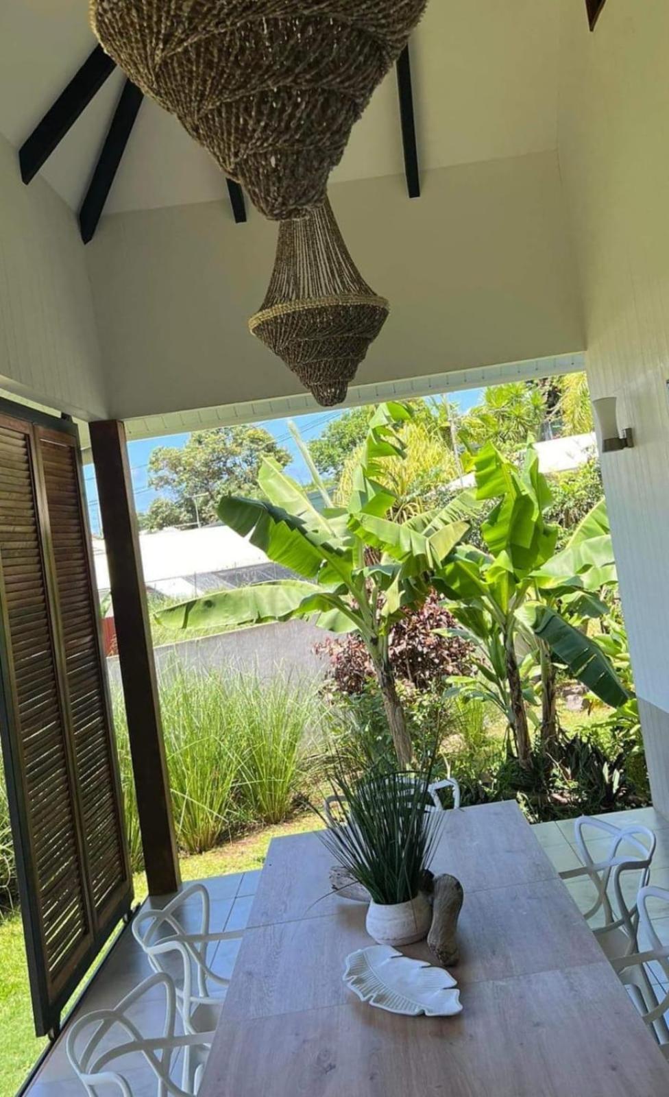 Fare Ape Bungalow F3 Atypical Local Style Faaa Exterior photo